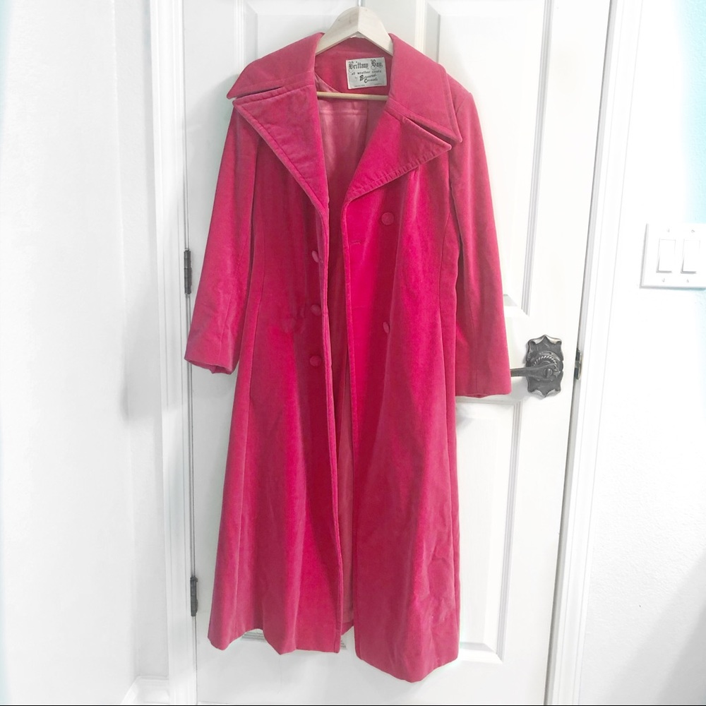 Brittany Bay | Vintage Hot Pink Velvet Coat | S